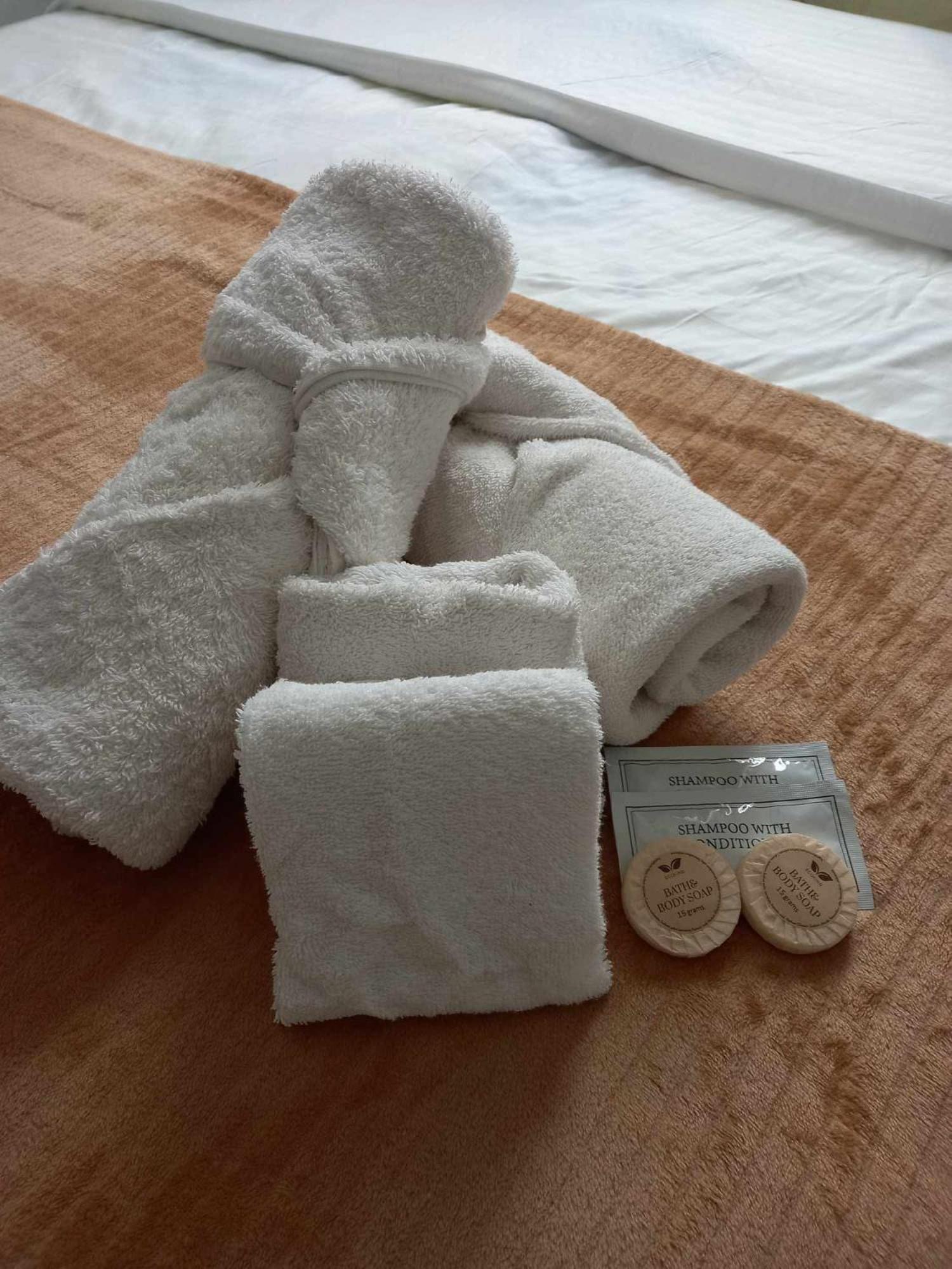 Beacon Makati Condo Free Pool Access Free Wifi 100Mbps & Free Netflix مانيلا المظهر الخارجي الصورة
