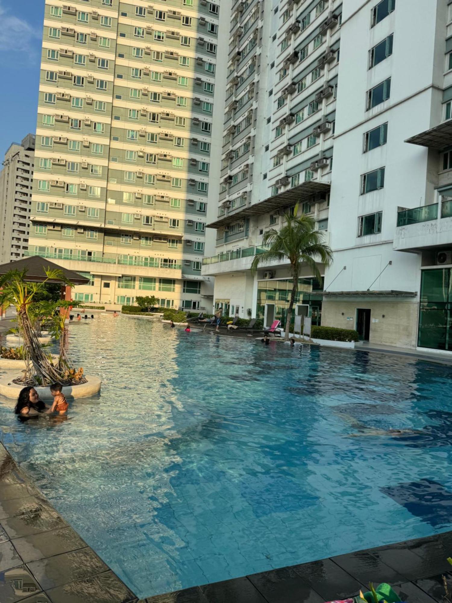 Beacon Makati Condo Free Pool Access Free Wifi 100Mbps & Free Netflix مانيلا المظهر الخارجي الصورة