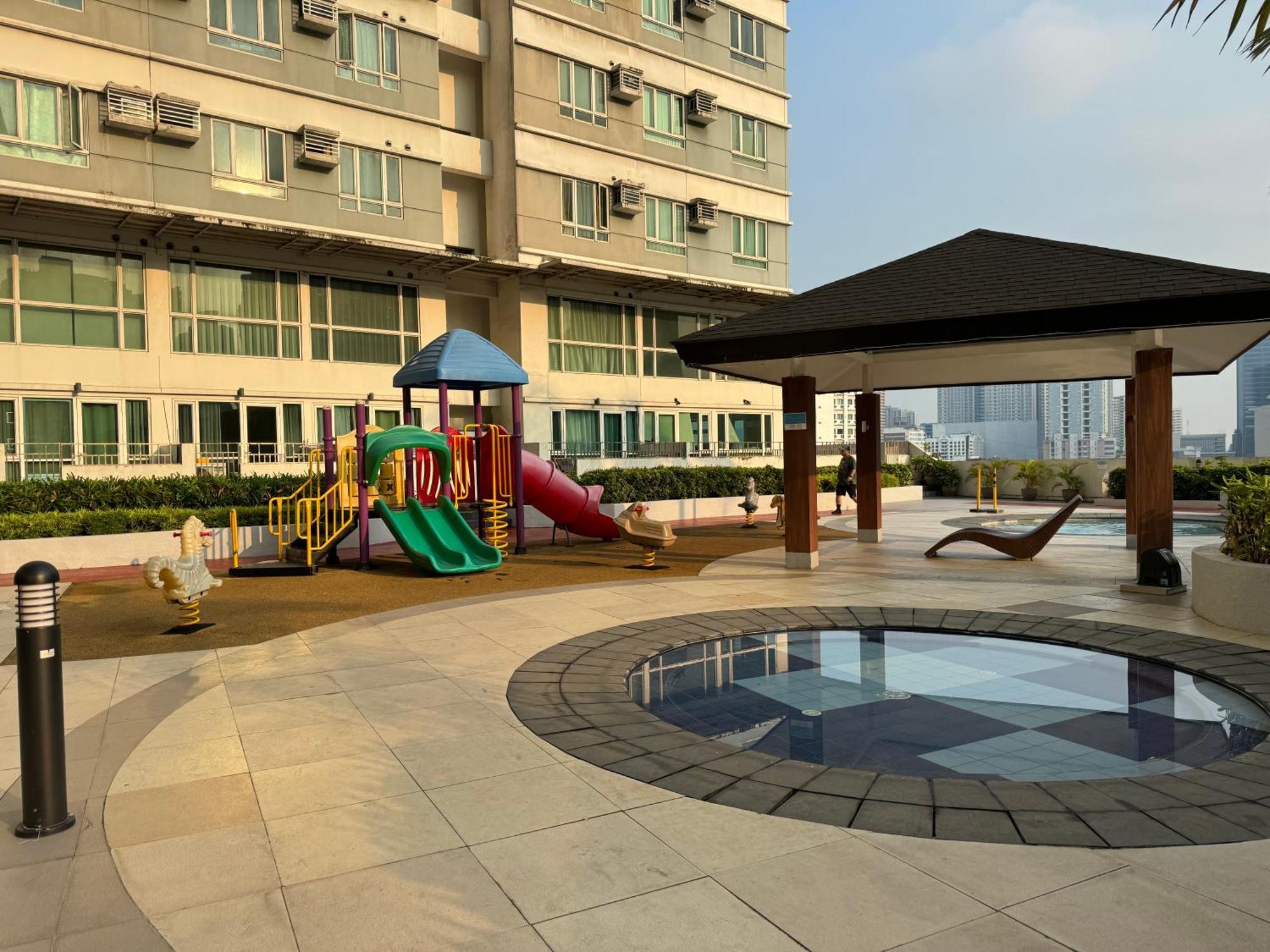 Beacon Makati Condo Free Pool Access Free Wifi 100Mbps & Free Netflix مانيلا المظهر الخارجي الصورة