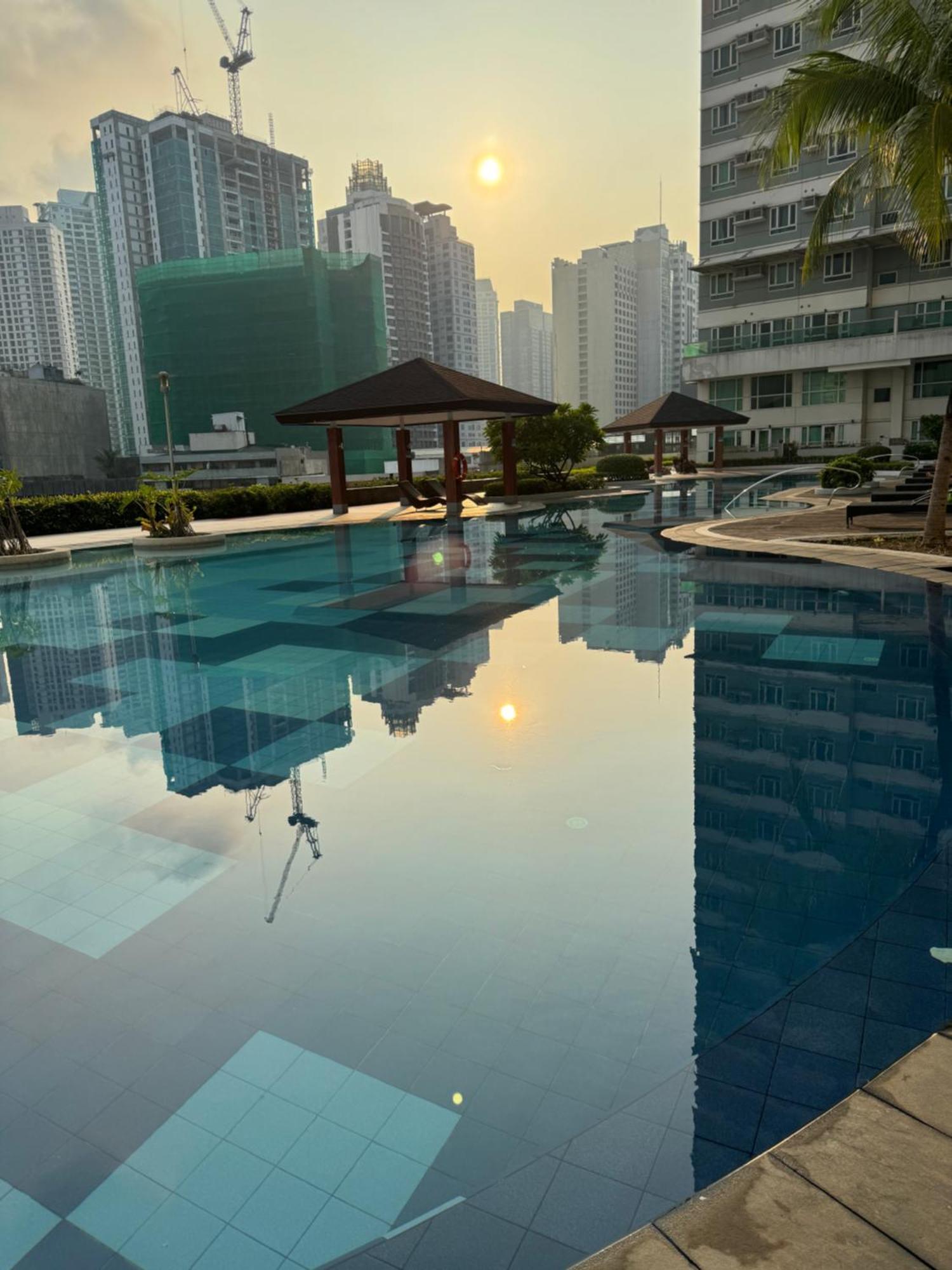 Beacon Makati Condo Free Pool Access Free Wifi 100Mbps & Free Netflix مانيلا المظهر الخارجي الصورة